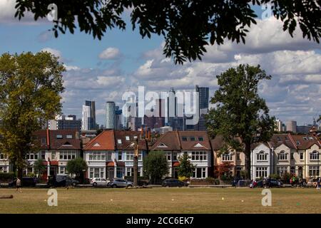 Bild zeigt: Ruskin Park Richtung Vauxhall Bild von Gavin Rodgers/ Pixel8000 Stockfoto