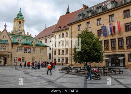 Bratislava, Slowakei - 5. Juli 2020: Primatenplatz in der Altstadt von Bratislava, Slowakei Stockfoto