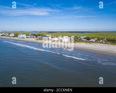 Luftaufnahme vom Meer von Folly Beach, South Carolina. Stockfoto