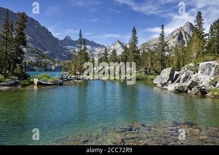 Blue Lake auf Sabrina Basin in den Sierra Nevada Mountains In der Nähe von Bishop California Stockfoto