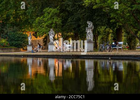 Palastgarten, Park am Kurfürstlichen Palais, im Stadtzentrum von Trier, Rheinland-Pfalz, Deutschland Stockfoto