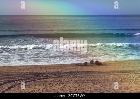 Regenbogen über den Strand Stockfoto