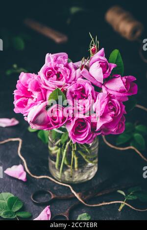 Bouquet von kleinen Gartenrosen Stockfoto