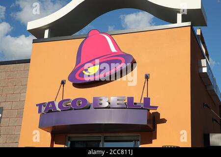 Taco Bell Schild. London Ontario Kanada Luke Durda/Alamy Stockfoto