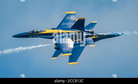 Die tollen Blue Angels haben eine tolle Flugshow gezeigt. Stockfoto