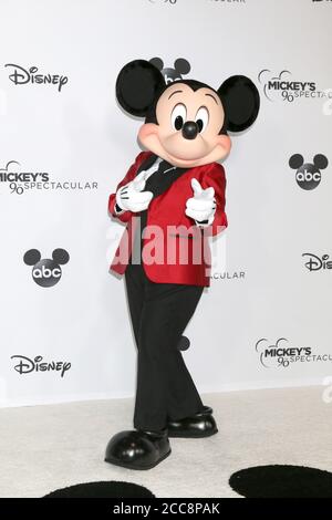 LOS ANGELES - OCT 6: Mickey Mouse bei der 90. Spektakulären Aufnahme des Mickey im Shrine Auditorium am 6. Oktober 2018 in Los Angeles, CA Stockfoto