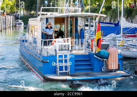 Uberlingen, Deutschland. August 2020. Abfahrt des Wasserpolizeibootes vom Mantelhafen bei der exklusiven Fotogelegenheit auf der Wasserpolizeistation in Uberlingen. Uberlingen, 19. August 2020 Quelle: dpa/Alamy Live News Stockfoto