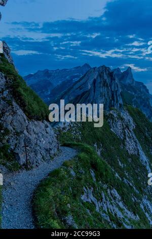 Schöne Erkundungstour durch die Appenzeller Berge in der Schweiz. - Appenzell/Alpstein/Schweiz Stockfoto