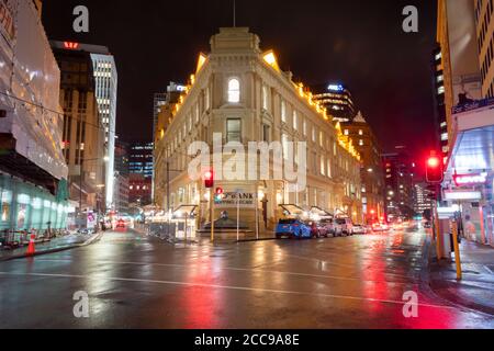 Old Bank of New Zealand Building, jetzt Old Bank Shopping Arcade, nachts in Wellington, Nordinsel, Neuseeland Stockfoto