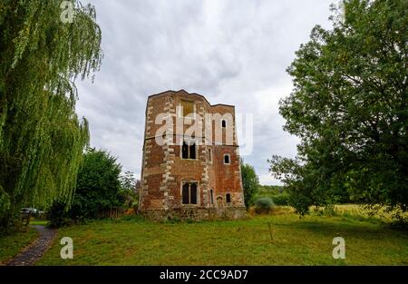 Otford Palace (oder der Erzbischöfliche Palast) in Otford, Kent, Großbritannien. Dies ist der Nord-West-Turm, das Prinzip überlebenden Überreste des Palastes. Stockfoto