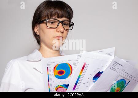 Dünner werdendes Hornhautdystrophie, Augen-Keratotopographie. Stockfoto