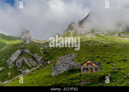 Schöne Erkundungstour durch die Appenzeller Berge in der Schweiz. - Appenzell/Alpstein/Schweiz Stockfoto