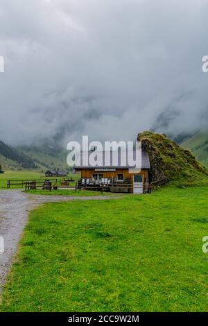Schöne Erkundungstour durch die Appenzeller Berge in der Schweiz. - Appenzell/Alpstein/Schweiz Stockfoto