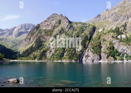 Lauvitel See und Berge Stockfoto