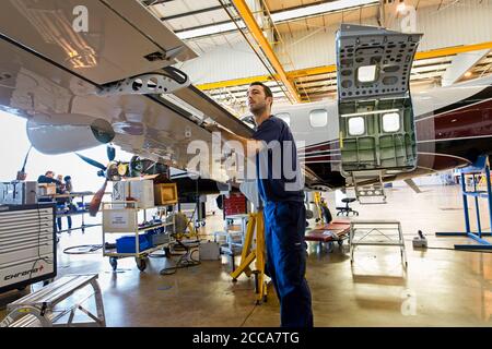 Flugzeugproduktion der Socata TBM 900 und 950 in der Flugzeugfabrik Deher-Socata am Flughafen in Tarbes Südfrankreich. Stockfoto