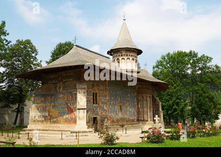Rumänien, Bukovine, die Kirche des heiligen Georg im Kloster Voronet. Stockfoto