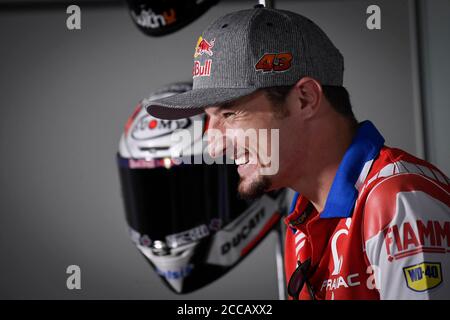 Spielberg, Österreich. August 2020. Pressekonferenz vor dem Motorrad Grand Prix der Steiermark der MotoGP auf dem Red Bull Ring von Spielberg. Österreich, 20. August 2020 Rueda de prensa previa al Gran Premio de Styria de MotoGP en el Red Bull Ring de Spielberg. Austria 20 de agosto de 2020 JACK MILLER MotoGP.com/Cordon Pressequelle: CORDON PRESS/Alamy Live News Stockfoto