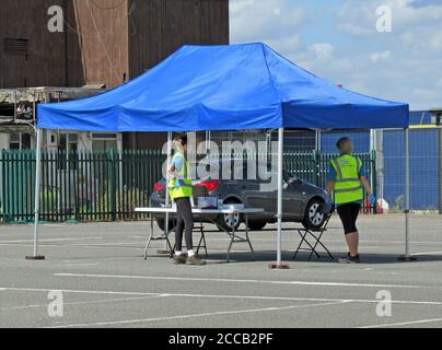 Covid-19 Fahrt durch das Testzentrum London Southend Airport Stockfoto