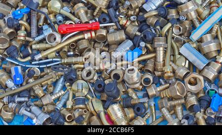 Wasserschlauch Anhänge Kupplungen Muttern Kupplungen Armaturen Stockfoto