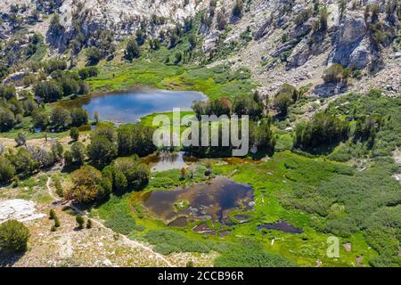 Luftaufnahme der schönen Dollar Lakes und Landschaft am Ruby Mountain, Nevada, USA Stockfoto