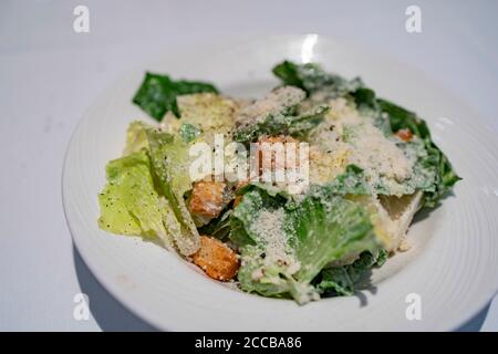 Nahaufnahme eines köstlichen Gemüsesalats in Las Vegas, Nevada Stockfoto