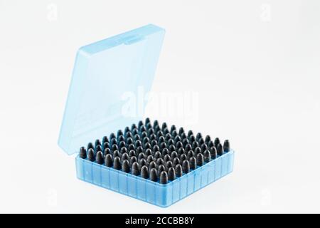 Jagd Kassetten in einer Kunststoffbox. Bullet Aufbewahrungsbox. Stockfoto