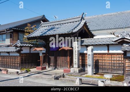 Gifu, Japan - schöne Aussicht von Ochiai-Juku auf Nakasendo in Nakatsugawa, Gifu, Japan. Nakasendo ist eine berühmte alte Straße. Stockfoto