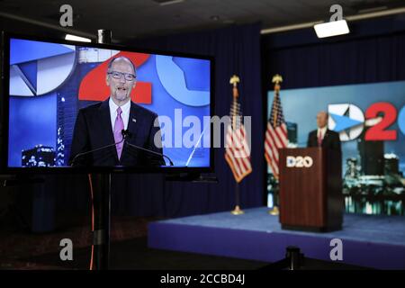 Milwaukee, Usa. August 2020. Tom Perez, Vorsitzender des Democratic National Committee (DNC), hält am Donnerstag, dem 20. August 2020, eine Rede auf der Bühne der Democratic National Convention im Wisconsin Center in Milwaukee, Wisconsin. Joe Biden wird die demokratische Ernennung zum Präsidenten der Vereinigten Staaten akzeptieren. Foto von Tannen Maury/UPI Kredit: UPI/Alamy Live News Stockfoto