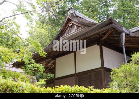 Mittlerer Garten in der Kaiserlichen Villa Shugakuin (Shugakuin Rikyu) in Kyoto, Japan. Es wurde ursprünglich vom pensionierten Kaiser Go-Mizunoo gebaut. Stockfoto