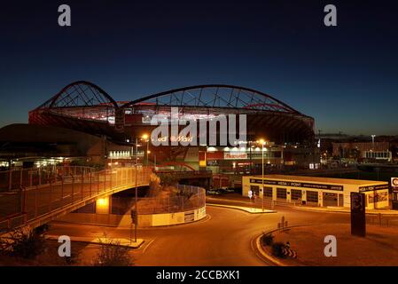 Lissabon, Deutschland. Mai 2019. firo: Champions League Final Turnier 2020, Lissabon, 18. August 2020, Fußball, UEFA Champions League, Halbfinale, RB Leipzig - PSG, Paris Saint Germain, LUZ Stadion, Außenansicht, Estadio da Luz Quelle: dpa/Alamy Live News Stockfoto