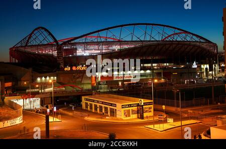 Lissabon, Deutschland. Mai 2019. firo: Champions League Final Turnier 2020, Lissabon, 18. August 2020, Fußball, UEFA Champions League, Halbfinale, RB Leipzig - PSG, Paris Saint Germain, LUZ Stadion, Außenansicht, Estadio da Luz Quelle: dpa/Alamy Live News Stockfoto