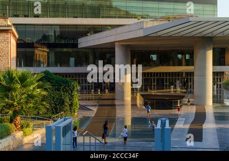 Außenansicht des Akropolis-Museums im Zentrum von Athen Griechenland - Foto: Geopix/Alamy Stock Photo Stockfoto