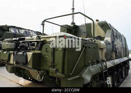 Moderne russische Militärtechnik für Demonstration Stockfoto