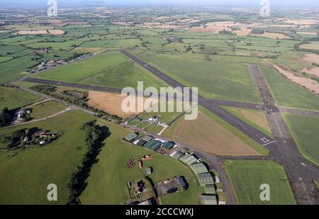 Luftaufnahme des Flugfeldes Sleap Airfield in Shropshire Stockfoto
