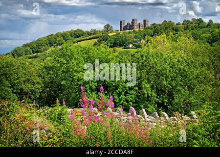 Großbritannien, Derbyshire, Matlock, Riber Castle vom High Tor Stockfoto