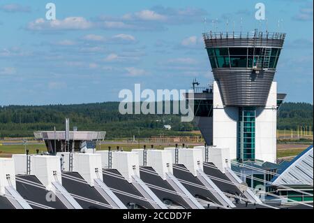 Helsinki / Finnland - 21. August 2020: Der verkehrsreichste internationale Flughafen in Finnland hatte aufgrund der Covid-19 nur eine Handvoll Flugbetrieb Stockfoto