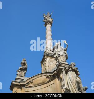 Mariensäule, Unterer Platz, Olomouc, Tschechien / Tschechien - Denkmal und Wahrzeichen mit Statuen und Skulpturen ist im Barockstil gemacht. Stockfoto