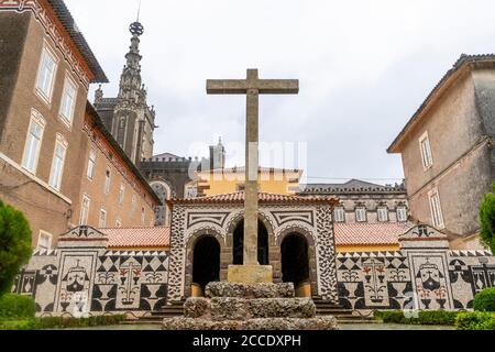 Luxuriöses Palasthotel, umgeben von einem schönen Garten, Mealhada, Serra do Bussaco, Portugal Stockfoto