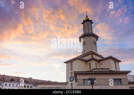 Ivano-Frankivsk, Rathaus, Rathaus, Rynok (Markt) Platz in Ivano-Frankivsk Oblast, Ukraine Stockfoto