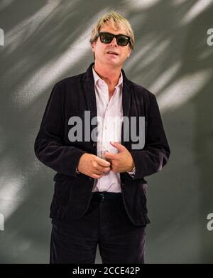 Edinburgh International Book Festival: Julian Clary, englischer Schwulenkomiker, Schauspieler, Moderator und Romanautor Stockfoto