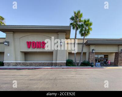 Vons Supermarktkette im Besitz von Albertsons in San Diego, Kalifornien, USA, 15. August 2020 Stockfoto