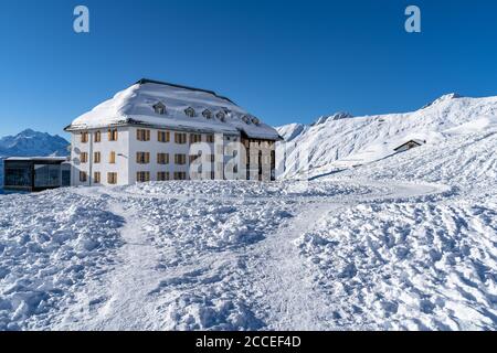 Europa, Schweiz, Wallis, Belalp, Hotel Belalp im Winter Stockfoto