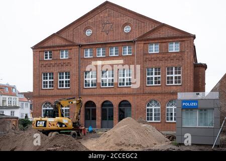 Polizeiwache vor der Synagoge, Lübeck, Schleswig-Holstein, Deutschland Stockfoto