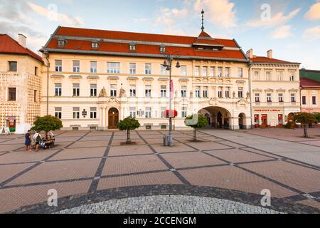 Banska Bystrica, Slowakei - 19. Juli 2018: Hauptplatz in Banska Bystrica, Slowakei. Stockfoto