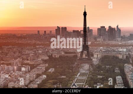 Europa, Frankreich, Paris, Eiffelturm, La Tour Eiffel, Champ de mars,7. Arrondissement Stockfoto