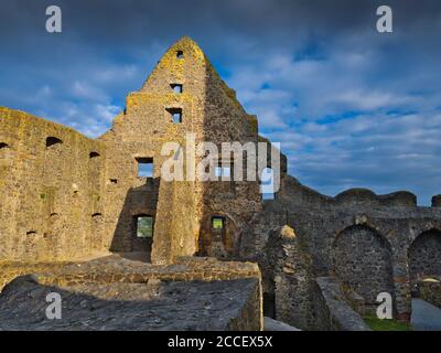 Europa, Deutschland, Hessen, Wettenberg, Giessener Land, Lahn-Dill-Kreis, Naturpark Lahn-Dill-Bergland, Schloss Gleiberg, Westflügel des Meerenberger Baus Stockfoto