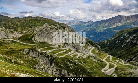 Berühmter Gotthard Pass in der Schweiz - Luftbild Stockfoto