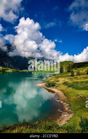 Erstaunliche Schweiz - Bergsee Truebsee Stockfoto