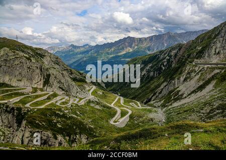 Berühmter Gotthard Pass in der Schweiz - Luftbild Stockfoto