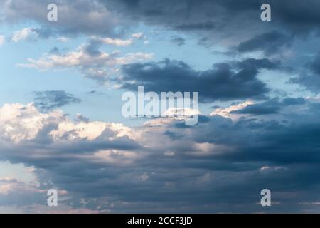 Wolken über Berlin, Kumuluswolken Stockfoto